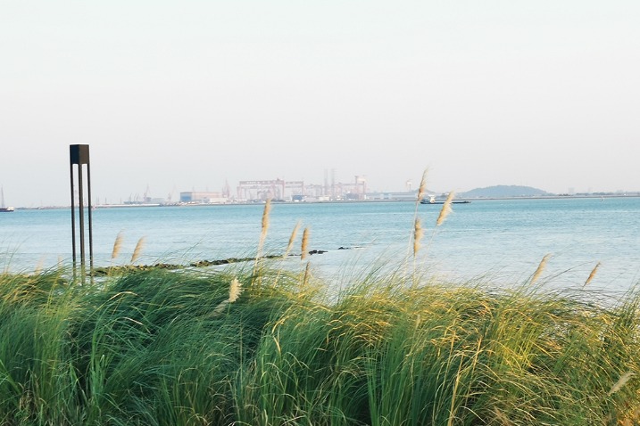 Guangzhou waterway boasts stunning views