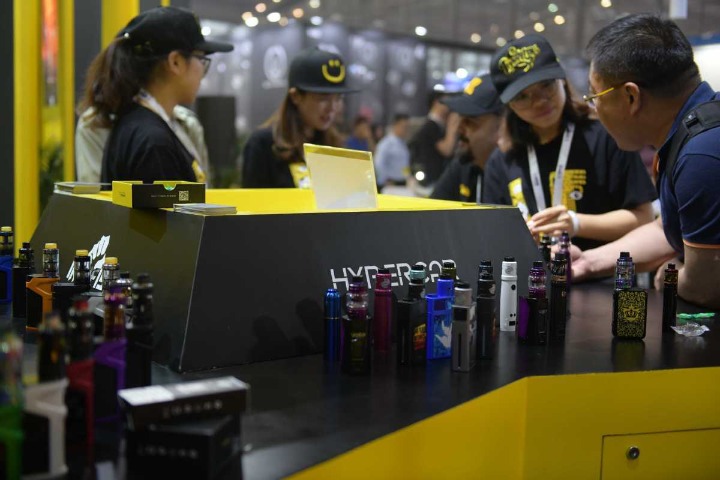 China to impose consumption tax on e-cigarettes