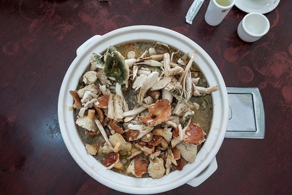 Yunnan mushroom hotpot