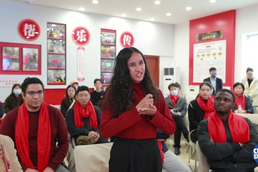 Foreign students get a new feel for China