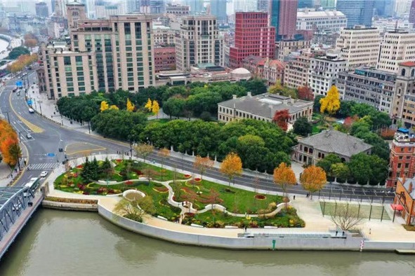 Shanghai Huangpu achieves prosperity in social, economic development in past decade