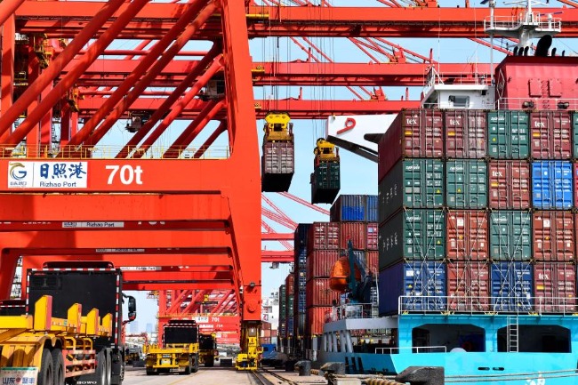 China sees V-shape recovery, says economist