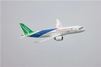 Civil aviation industry booms in Pudong