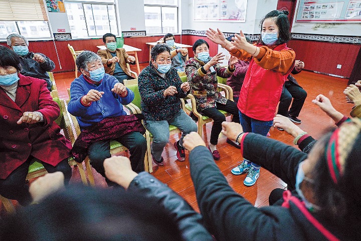 Authorities mull measures to address aging population