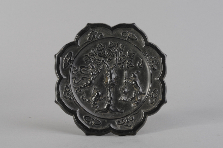 Picture exhibit in Anhui features rabbit-themed cultural relics