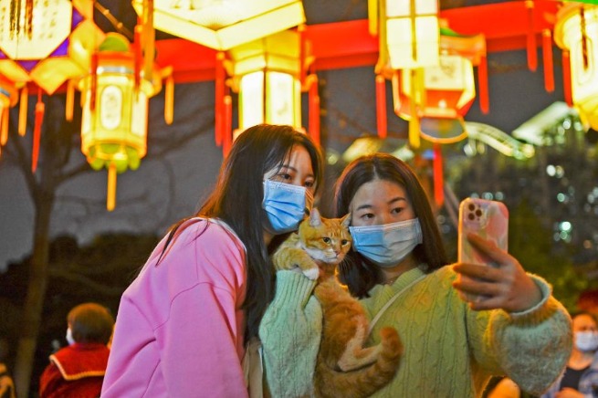 China's consumption recovery off to a strong start in 2023: Fitch