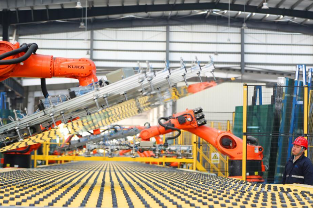 China to contribute around 1/3 of growth