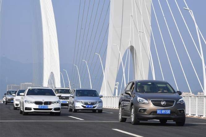 Beijing resumes driving limits based on plates