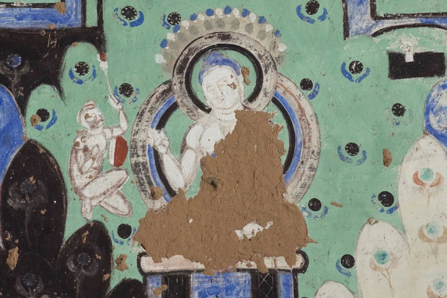 Admire murals of the Kucha caves at Guangdong exhibit