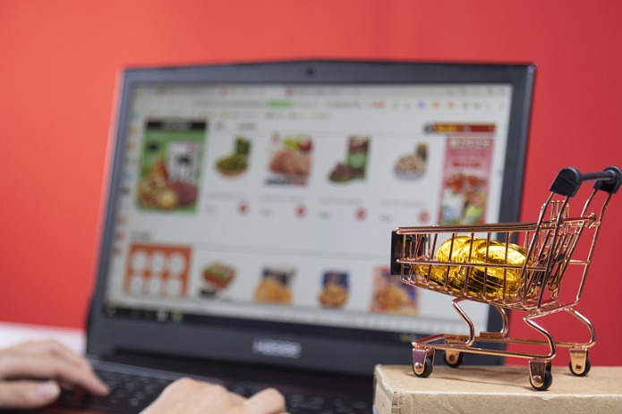 Chinese courts step up protection for e-consumers' rights, interests