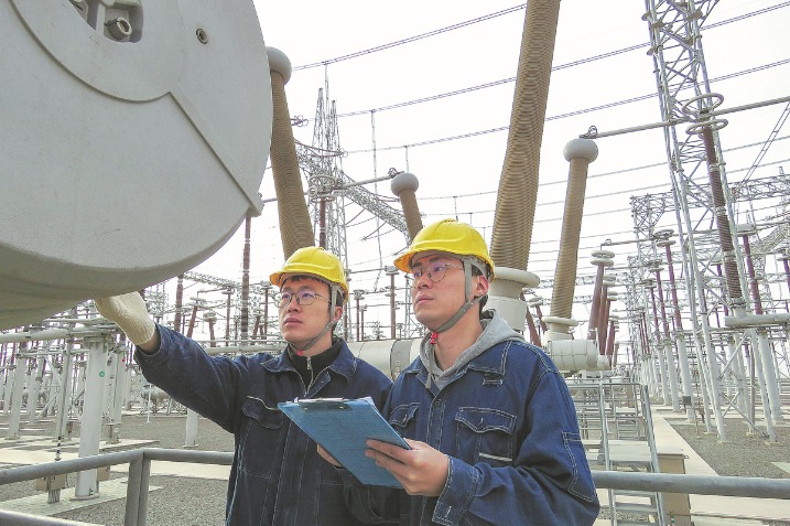 China's power use up 11% in February