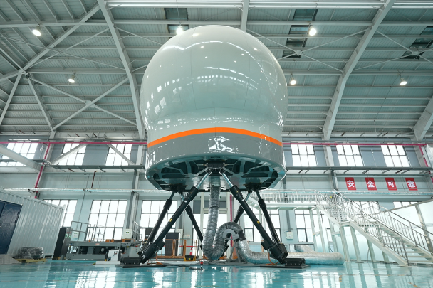 China unveils first high-level self-developed flight simulator platform