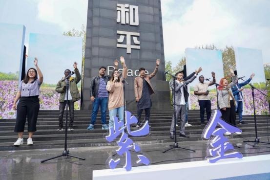 Peace-loving volunteer team in Nanjing draws international participation