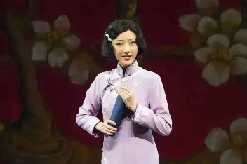 Modern Peking Opera work in honor of female revolutionary herald