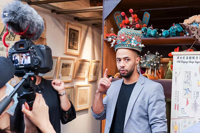 Explore Beijing culture during walking tour