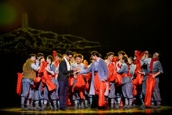 Dance drama portrays stories behind the song 'Ode to the Motherland'