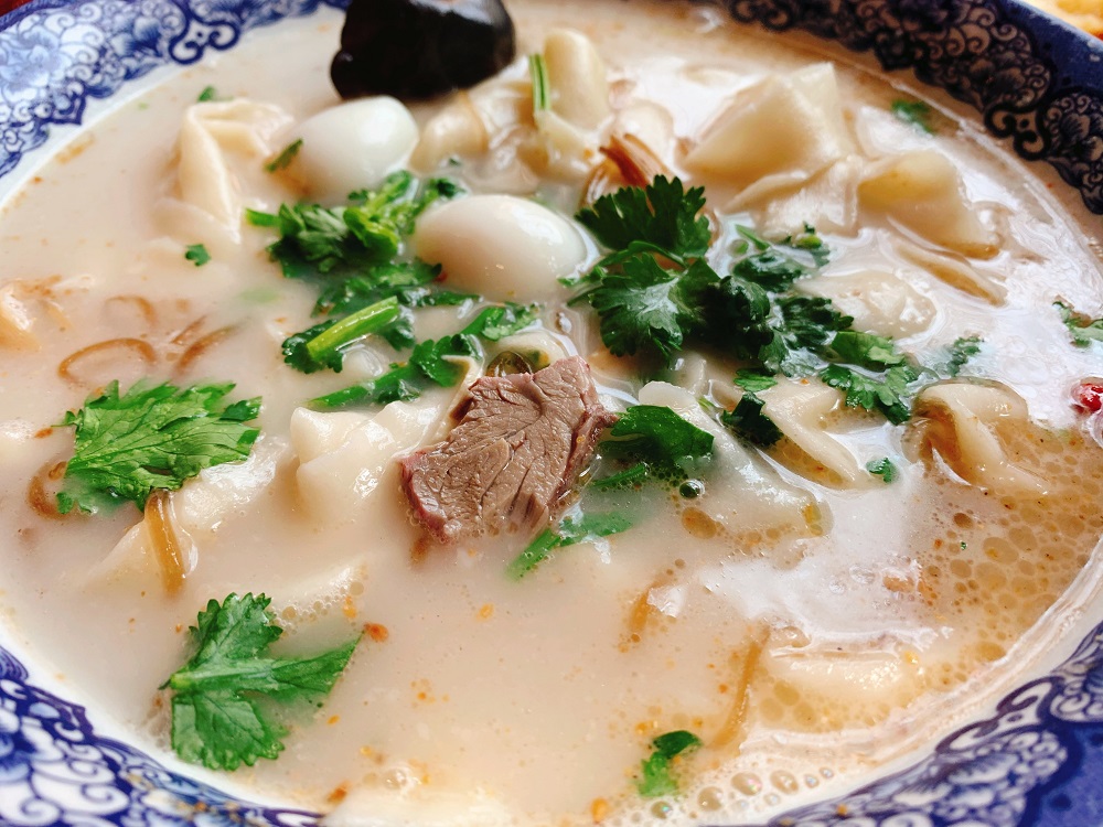 Henan online food expo kicks off