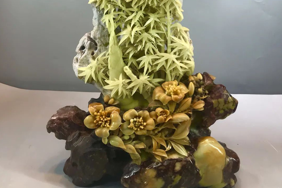 Qingtian stone carving art on display in Zhejiang