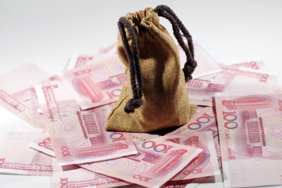 May Day holiday brings revenue increases in consumption-related sectors