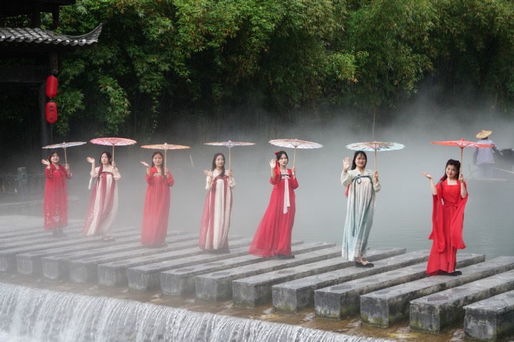 Tourism authority unveils Yangtze River travel routes