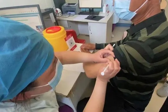 First domestic mRNA COVID vaccine delivered