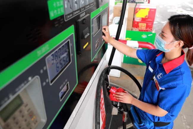 China to cut gasoline, diesel retail prices