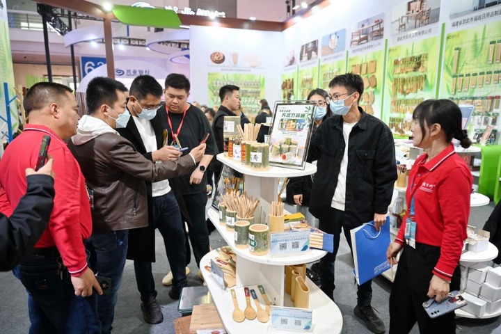 Economic Watch: Cross-border livestreaming gives a lift to Chinese factories