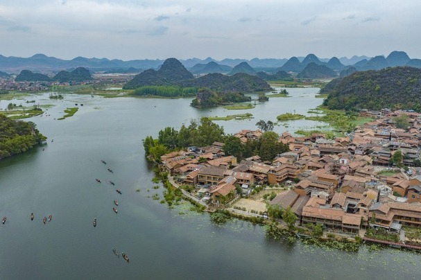 Tourism makes strong comeback in China's Yunnan