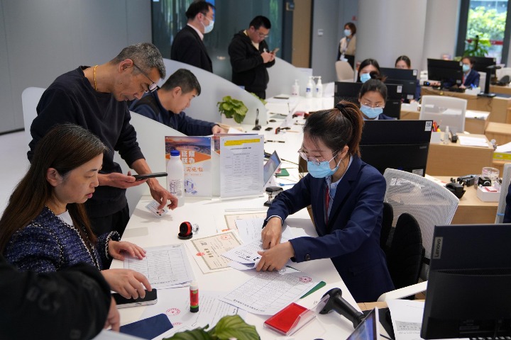 China plans more measures to improve business environment