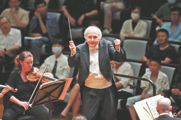 Classical renewal in the air