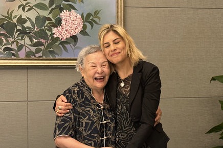 US opera singer and Chinese conductor share ideas about cultural exchange