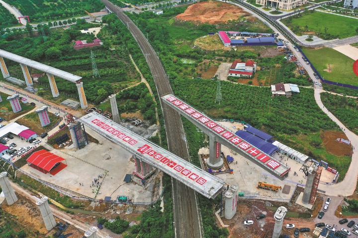 Listed companies win more projects in May on robust investment pipeline