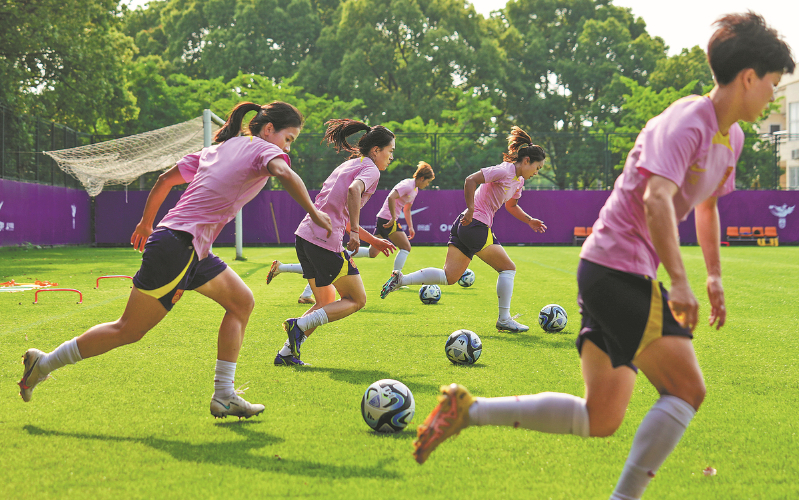 'She Sports' trend rings in big biz for brands