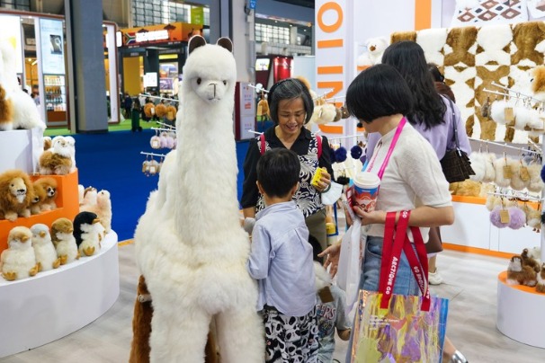 Growing willingness among urban Chinese to increase consumption: survey