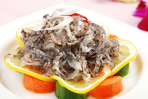 Crab roe and fresh fish skin