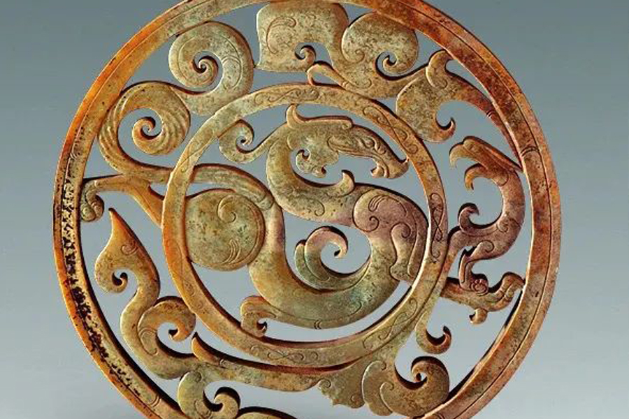 Western Han Dynasty jade pendant reflects a pursuit of beautiful things