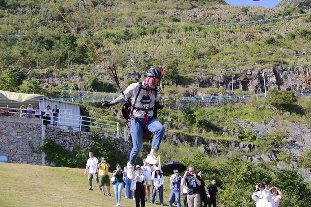 Xingyi perfect destination for rides on water and in the sky