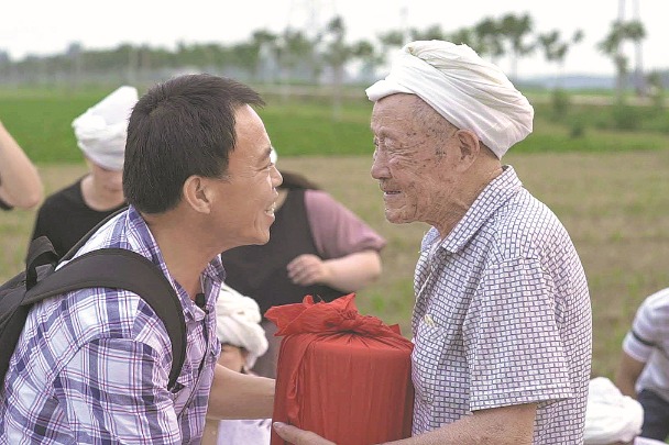 His mission is to reunite fallen soldiers and families