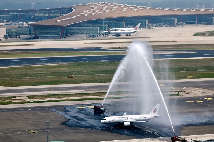 China Eastern Airlines signs deal to purchase another 100 C919 aircraft