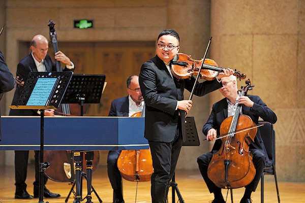 Viola virtuoso tantalizes with tour