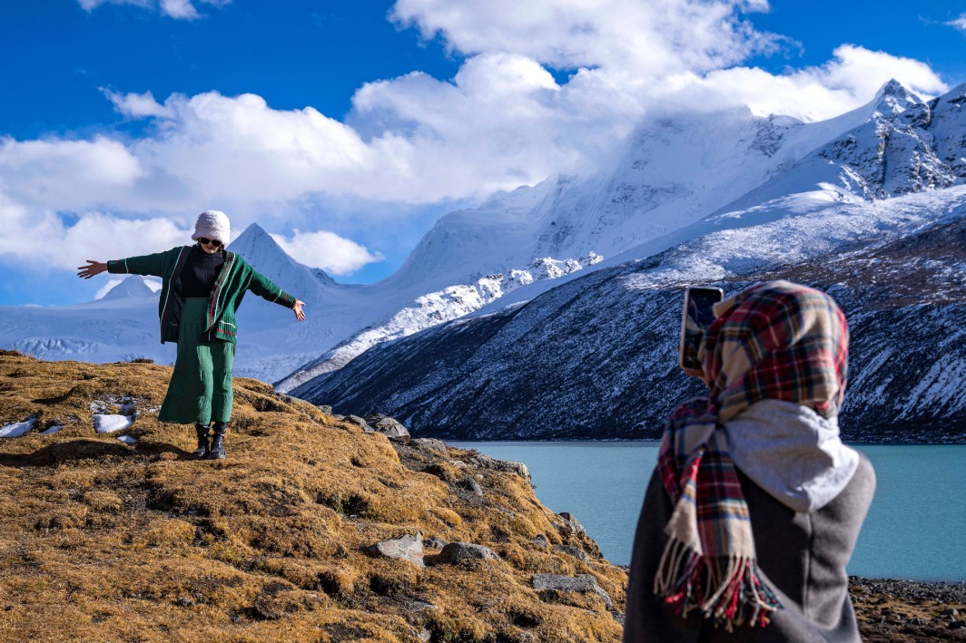 Winter tourism promotion adds allure to travelling Tibet