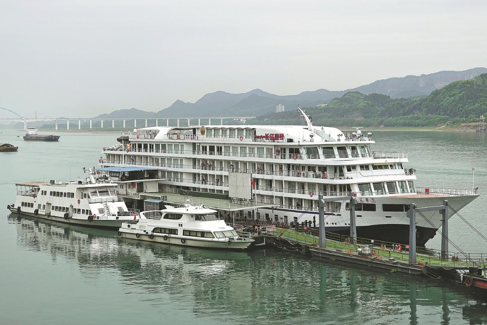 China leads world in utilizing shore power