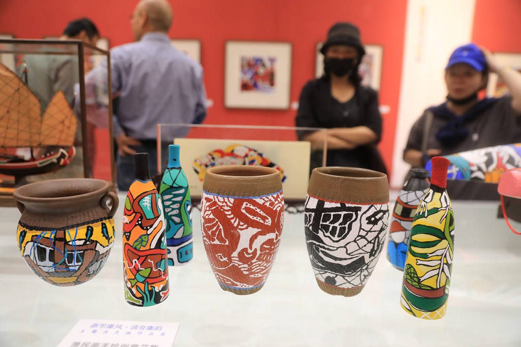 Zhoushan probity-themed fishermen's painting exhibition held in Hangzhou