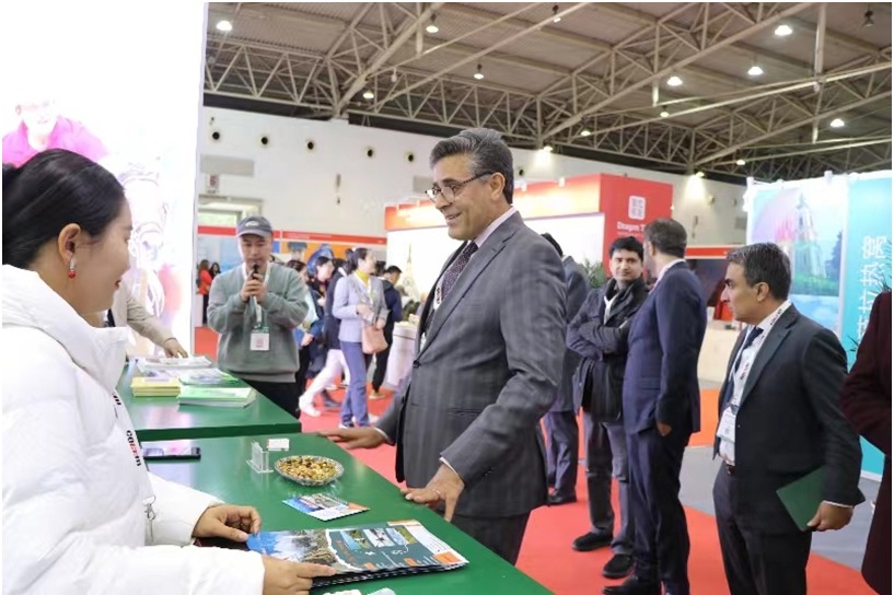 Ambassador Khalil Hashmi inaugurates Pakistan Pavilion at COTTM Expo-2023