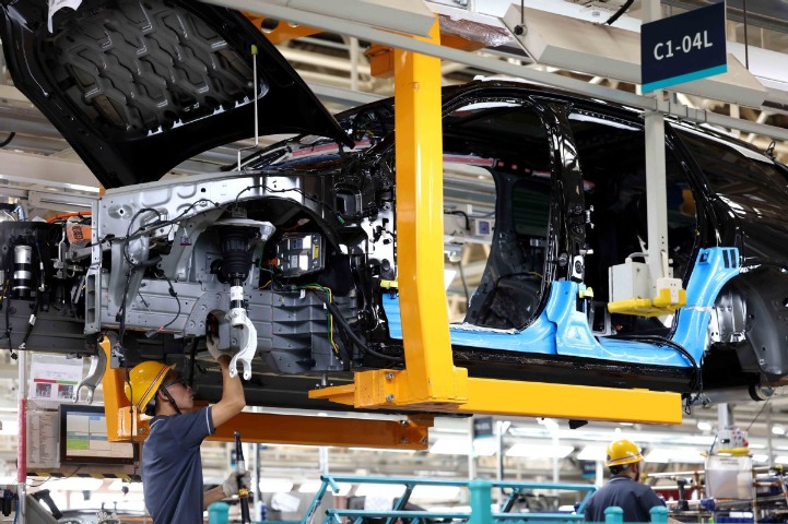 China powers global NEV manufacturing