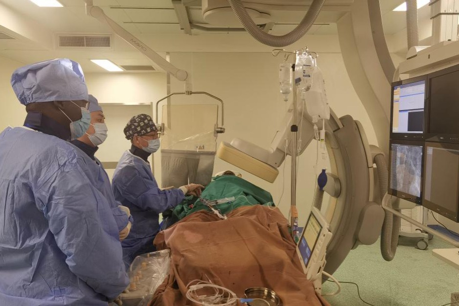 China's foreign aid workers help boost local medical capacity