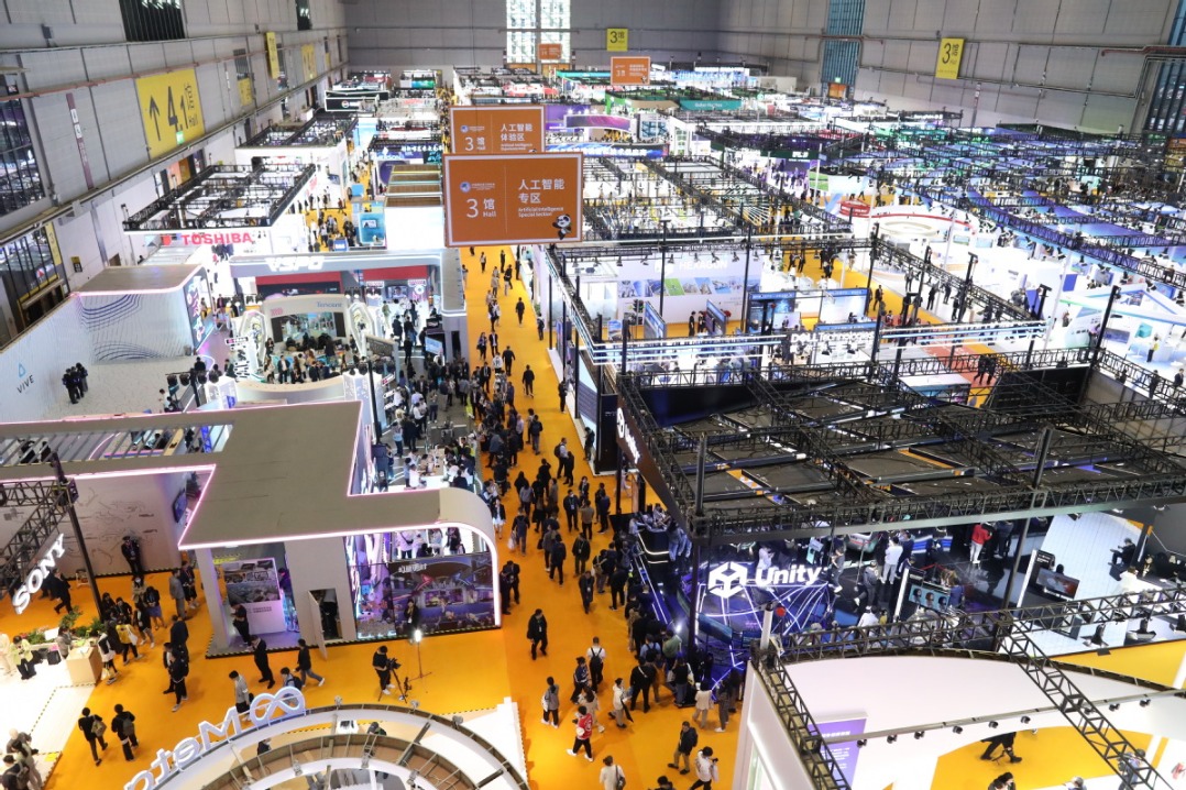China's import expo sees record high tentative deals