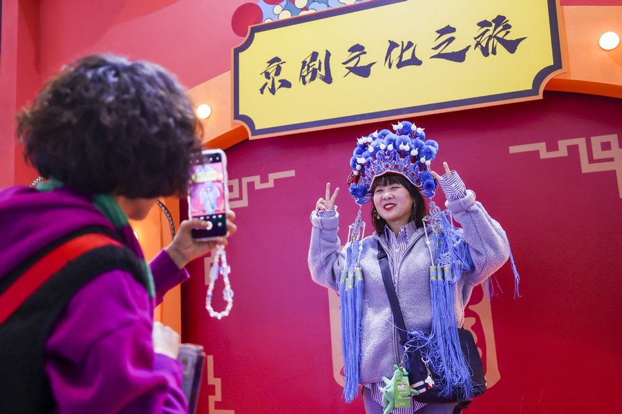 Int'l travel fair kicks off in China's Kunming