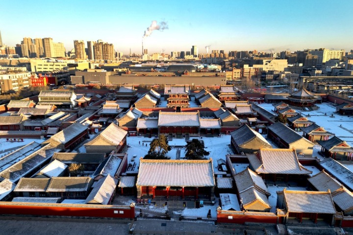 Shenyang Imperial Palace transforms into a winter wonderland