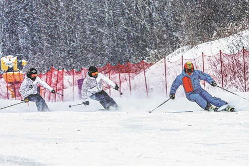 Jilin enjoys snow business